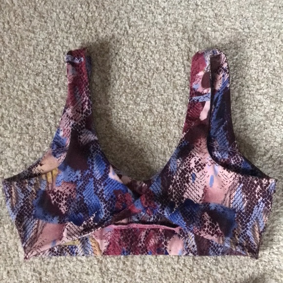 LIMITED EDITION Activewear Set - Picture 7 of 9